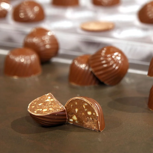 Coorg Premium Butter Daim Chocolate (Butter Dime centerl Filling Chocolate)