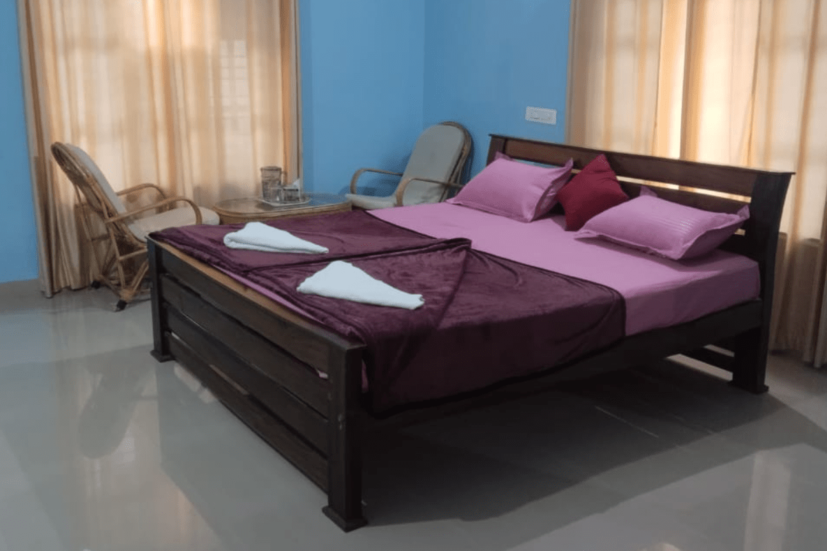 Couple Rooms-Coorg Riverview Homestay