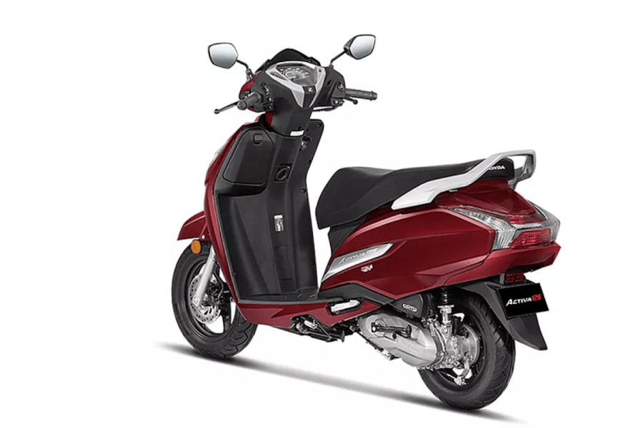 Rental bike in Madikeri : Unleash adventure in Madikeri with Honda Activa 6G 125!