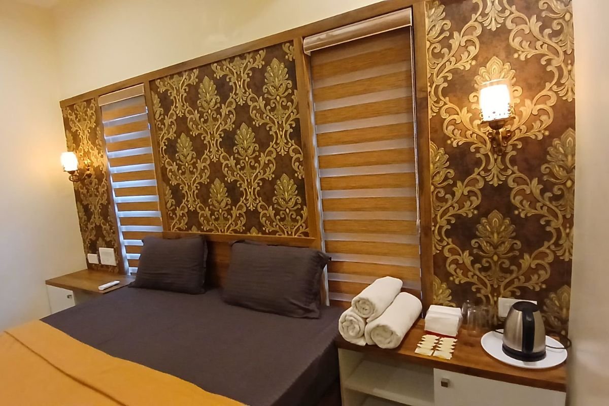 Couple Rooms