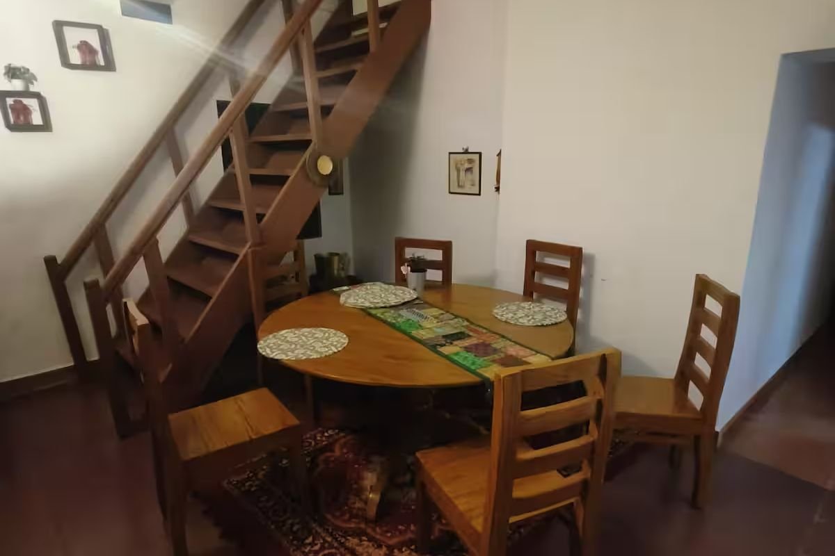 Reevilla Estate Stay dining area