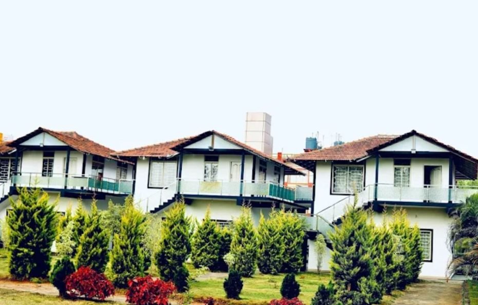 River Edge Retreat Resort