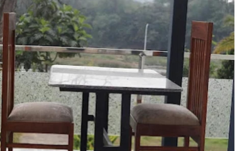 River Edge Retreat Resort